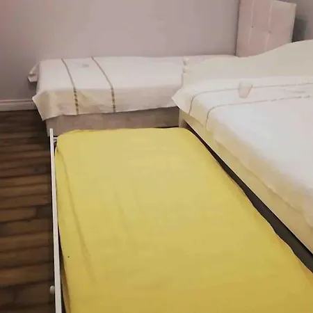 Esra Apartment *
